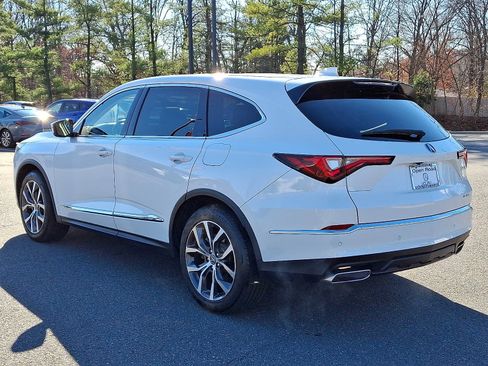 Used 2023 Acura MDX SH-AWD w/ Technology Package image 4