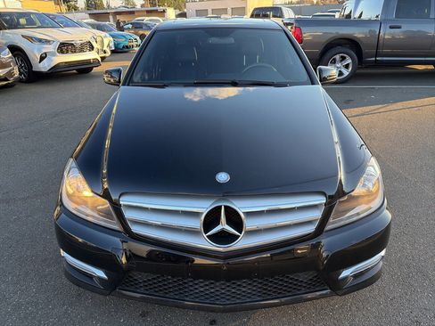 Used 2013 Mercedes-Benz C 250 Sedan image 8