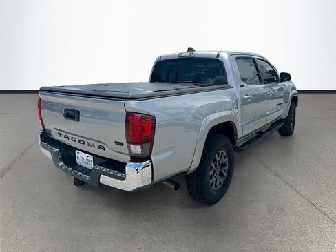 Used 2021 Toyota Tacoma SR5 RWD image 7