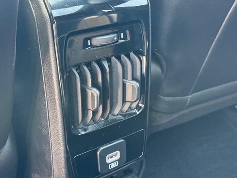 Used 2022 Jeep Compass Latitude w/ Sun and Sound Group FWD image 12