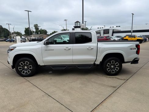 Used 2023 Chevrolet Colorado LT w/ LT Convenience Package III AWD/4WD image 8