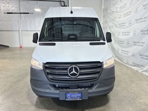New 2025 Mercedes-Benz Sprinter 2500 image 3