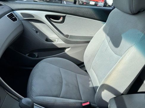 Used 2013 Hyundai Elantra GLS w/ Preferred Pkg FWD image 13