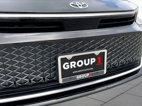 Used 2023 Toyota Crown AWD/4WD image 29