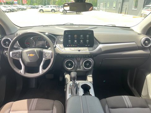 Used 2025 Chevrolet Blazer LT FWD image 14