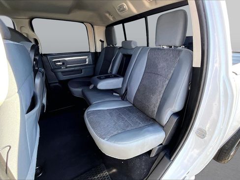 Used 2019 RAM 1500 Big Horn AWD/4WD image 26