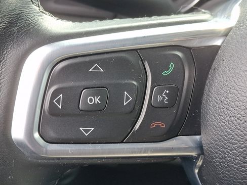 Used 2021 Jeep Wrangler Unlimited Sahara AWD/4WD image 12