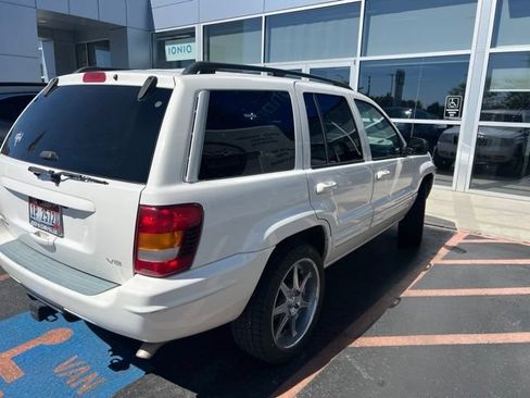 Used 2002 Jeep Grand Cherokee Limited AWD/4WD image 4