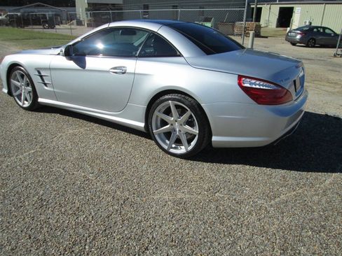 Used 2015 Mercedes-Benz SL 550 image 51