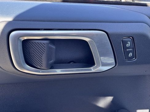 New 2025 Ford Bronco Heritage Edition image 16