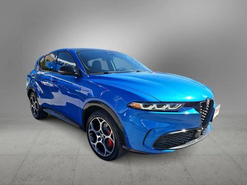 Used 2024 Alfa Romeo Tonale Veloce image 2