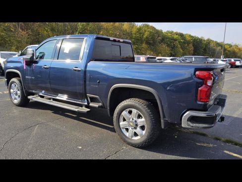 Used 2022 Chevrolet Silverado 2500 LTZ w/ LTZ Premium Package image 5