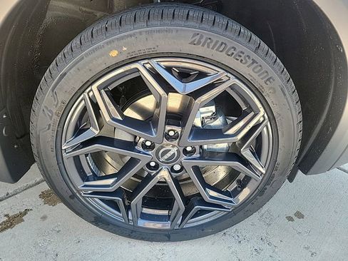 New 2025 Nissan Kicks SR w/ SR Premium Package image 9