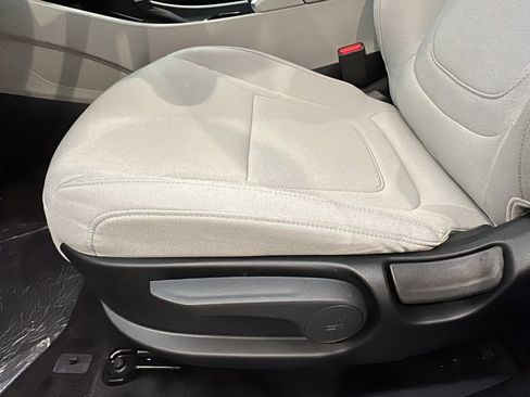 New 2026 Hyundai Tucson SE image 18