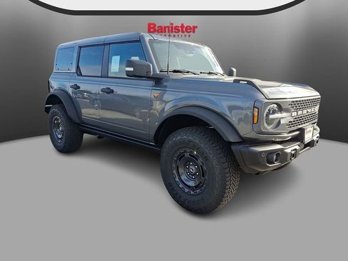 New 2025 Ford Bronco Badlands AWD/4WD image 2