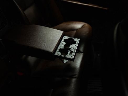 Used 2022 Volvo XC60 T8 Inscription image 13