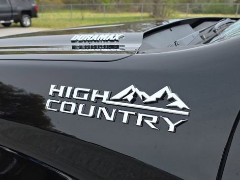 Certified 2023 Chevrolet Silverado 1500 High Country w/ High Country Premium Package image 32