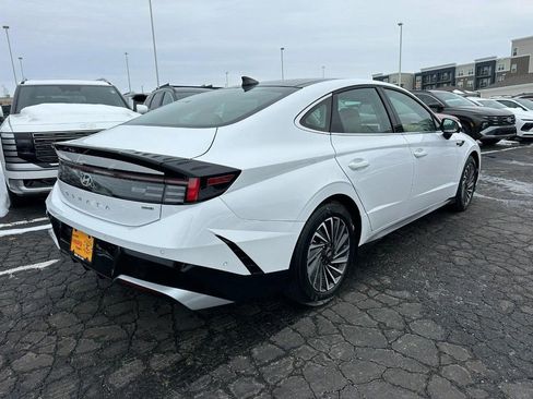 New 2026 Hyundai Sonata Limited FWD image 3