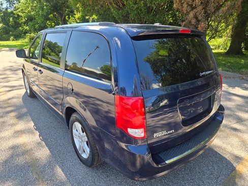 Used 2012 Dodge Grand Caravan Crew w/ Crew Value Pkg FWD image 6