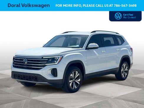 Certified 2024 Volkswagen Atlas SE image 4