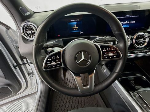 Used 2023 Mercedes-Benz GLB 250 4MATIC image 12