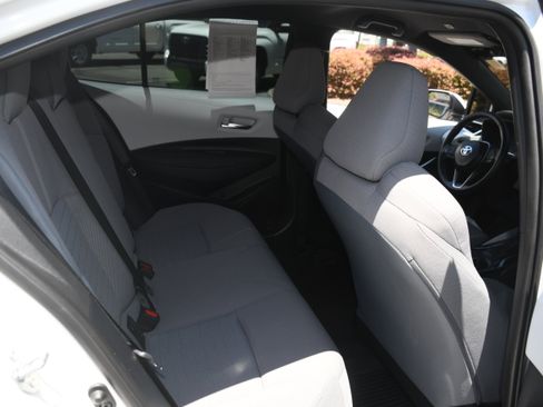 Used 2025 Toyota Corolla SE FWD image 17
