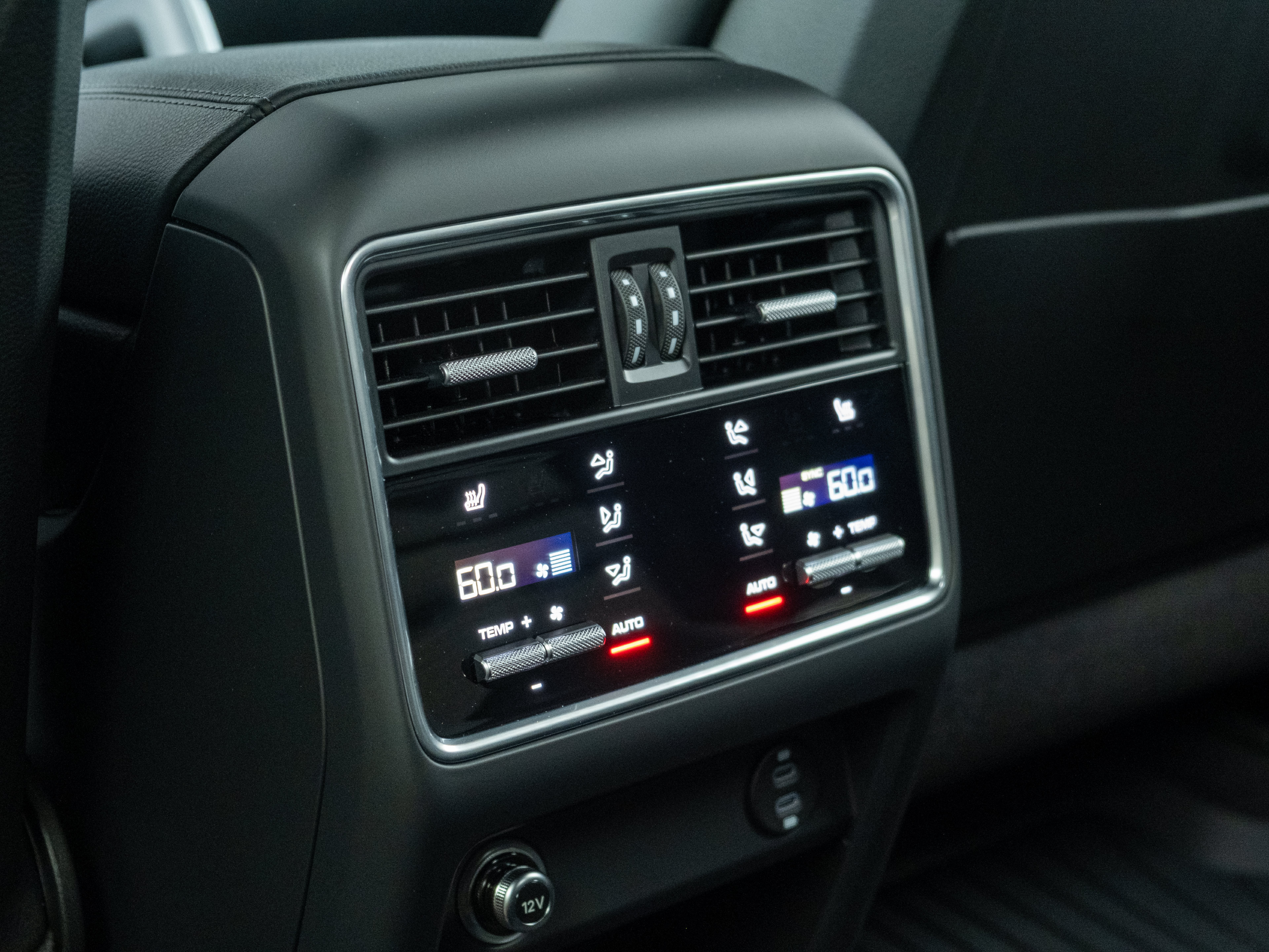 Certified 2022 Porsche Cayenne S AWD/4WD image 38