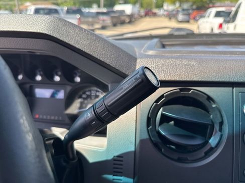 Used 2016 Ford F350 XL w/ Power Equipment Group AWD/4WD image 32