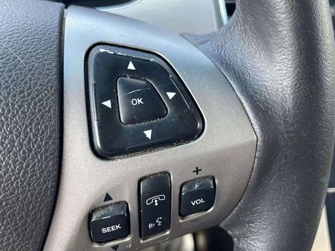 Used 2015 Ford Taurus SEL w/ Equipment Group 201A image 35