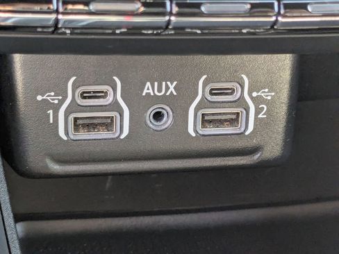 Used 2023 Dodge Durango GT image 8