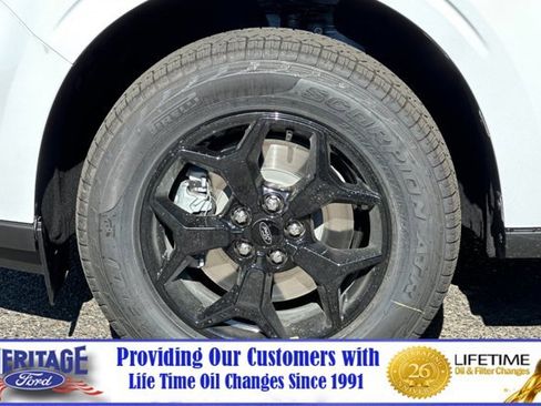 New 2025 Ford Maverick XLT w/ XLT Luxury Package image 24