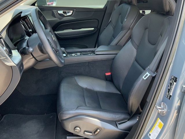 Used 2023 Volvo XC60 B5 Core AWD/4WD image 14