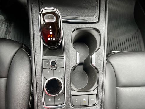 Used 2020 Cadillac XT4 Premium Luxury w/ Cold Weather Package image 17