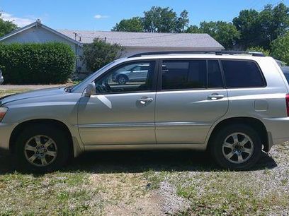 Used 2004 Toyota Highlander 2WD V6