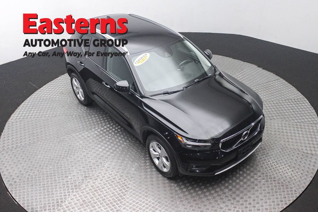Used 2022 Volvo XC40 T5 Momentum AWD/4WD image 5