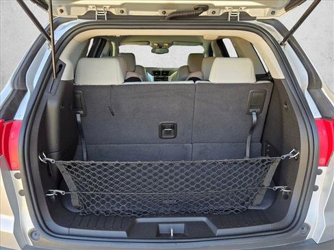 Used 2009 Chevrolet Traverse LTZ FWD image 21