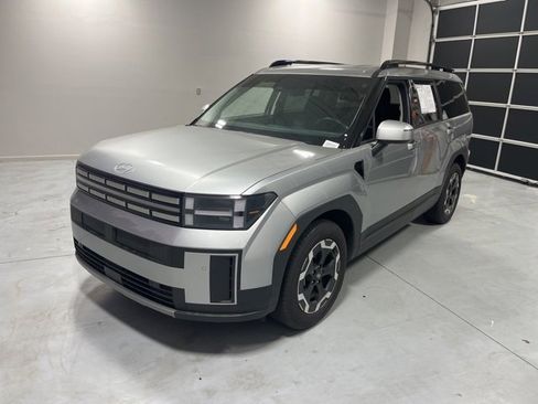 Used 2025 Hyundai Santa Fe SEL image 3