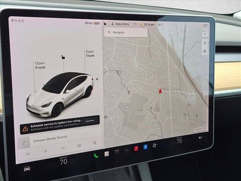 Used 2021 Tesla Model Y Long Range AWD/4WD image 10