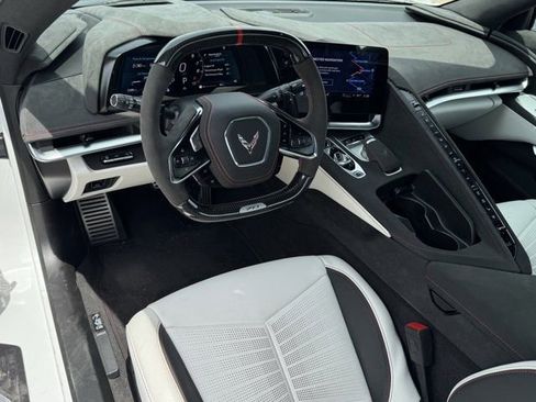 Used 2023 Chevrolet Corvette Z06 RWD image 12