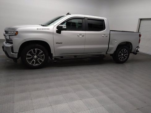 Used 2019 Chevrolet Silverado 1500 LT w/ Texas Edition RWD image 2