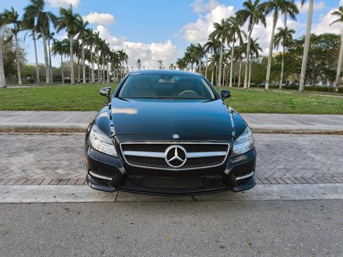 Used 2013 Mercedes-Benz CLS 550 4MATIC image 3