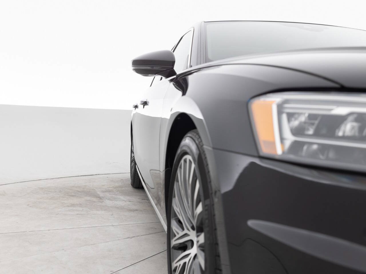 Used 2020 Audi A8 L 4.0T w/ Executive Package AWD/4WD image 11