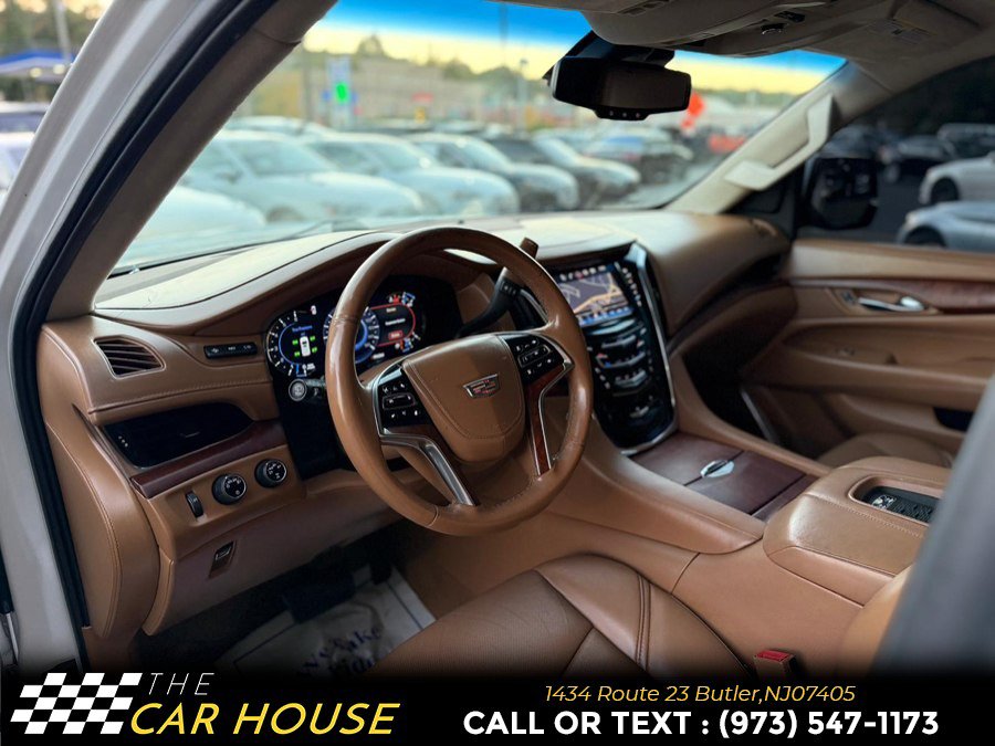 Used 2016 Cadillac Escalade Platinum AWD/4WD image 15