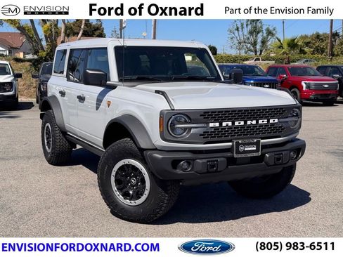 New 2026 Ford Bronco Badlands w/ Sasquatch Package image 1