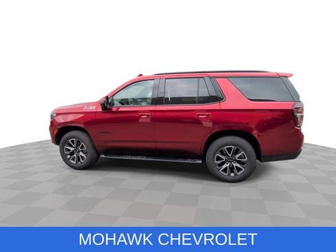 Used 2022 Chevrolet Tahoe Z71 w/ Luxury Package AWD/4WD image 7