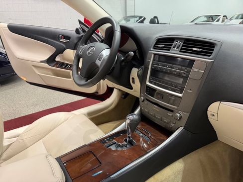 Used 2013 Lexus IS 250C RWD image 44