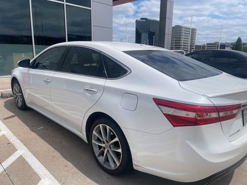 Used 2015 Toyota Avalon XLE Touring FWD image 9
