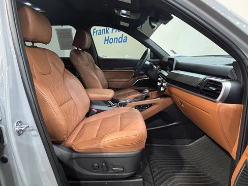 Used 2025 Kia Telluride EX X-Line AWD/4WD image 37