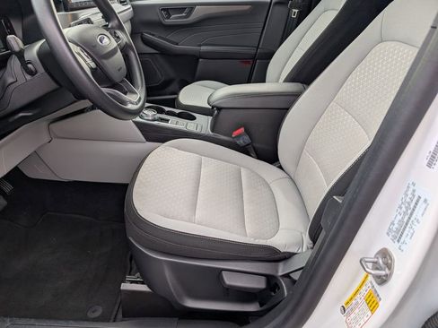 Used 2025 Ford Escape Active image 11