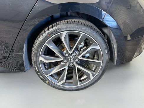 Used 2021 Toyota Corolla XSE image 37